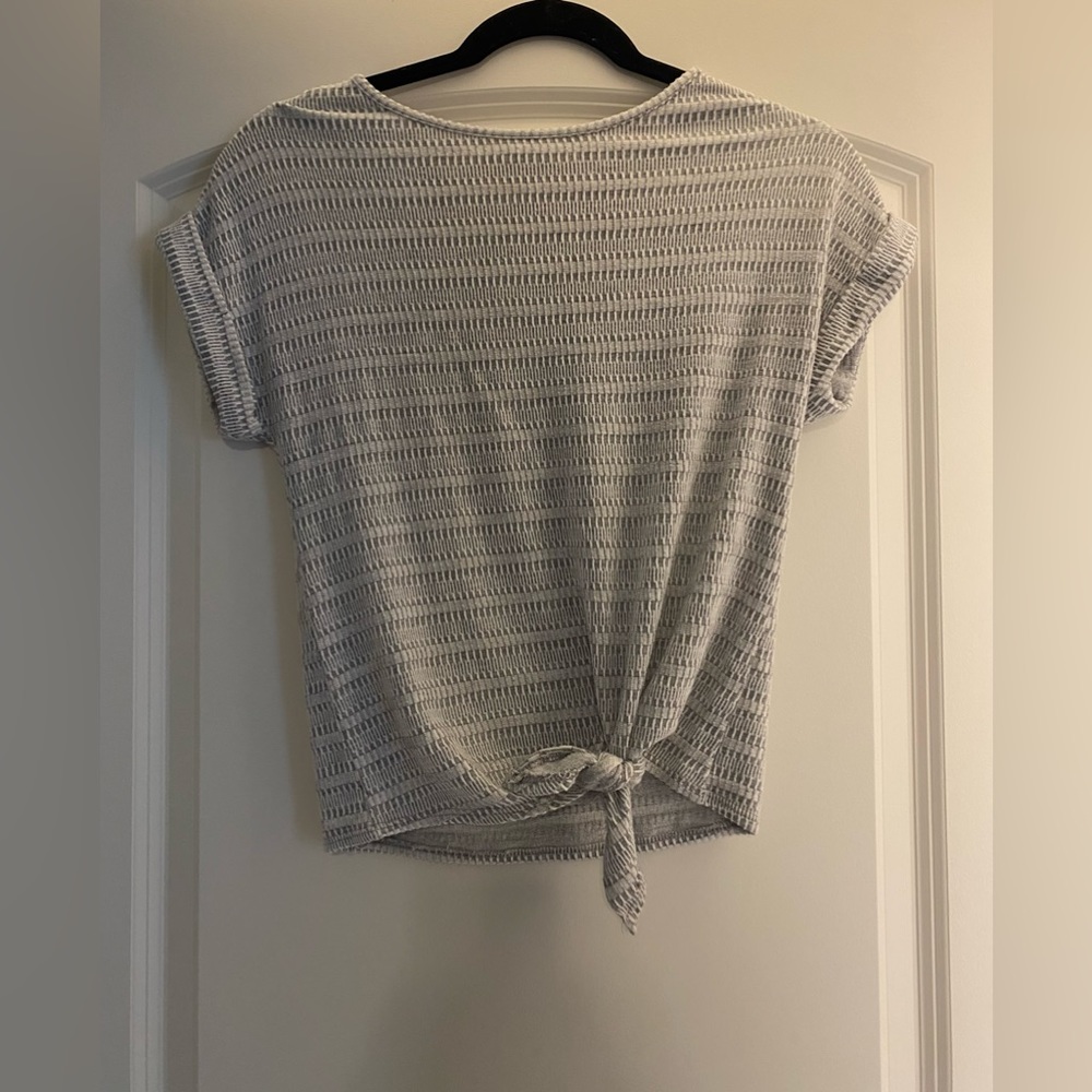 Grey and white striped knot front top.